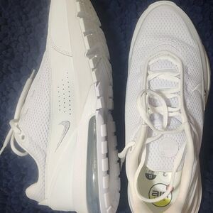 Brand New With Out Tags Mens Size 13 Nike White Air Max Sneakers